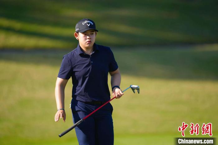 潘艳红张家港双山挑战赛首轮领先 68杆暂居榜首