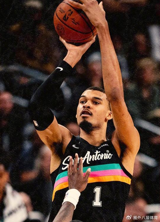 文班亚马爆发率队大胜雄鹿 卡斯尔三双助马刺稳