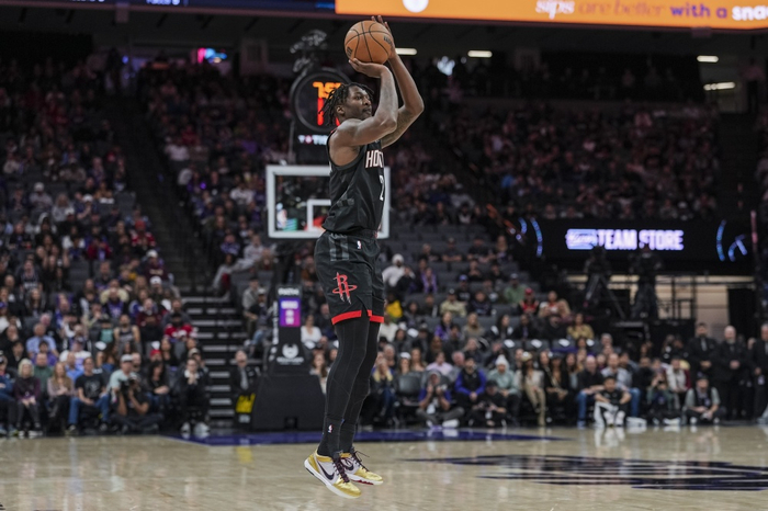 火箭弃用芬尼-史密斯反促连胜，季后赛席位争夺