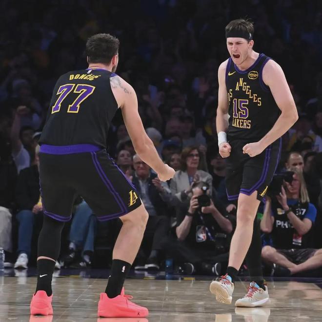 湖人核心伤停首战失利 未来阵容调整引关注