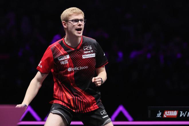 青春对决显担当 温瑞博力战不敌勒布伦